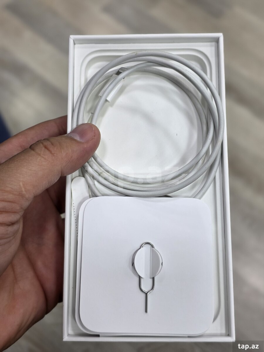 Apple iPhone 13 Midnight 128GB/4GB (9)