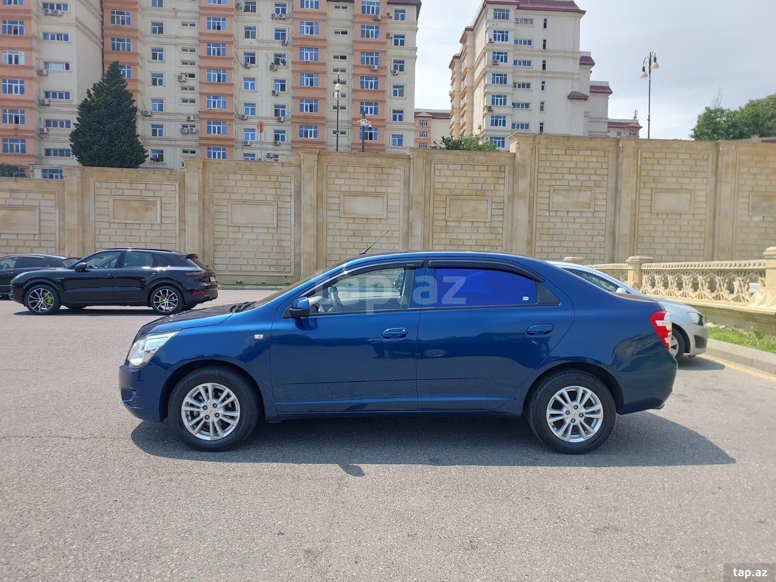 Chevrolet Cobalt, 2024 il (14)