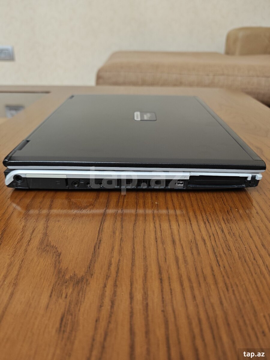 Noutbuk Fujitsu-Siemens Lifebook S7110 (4)