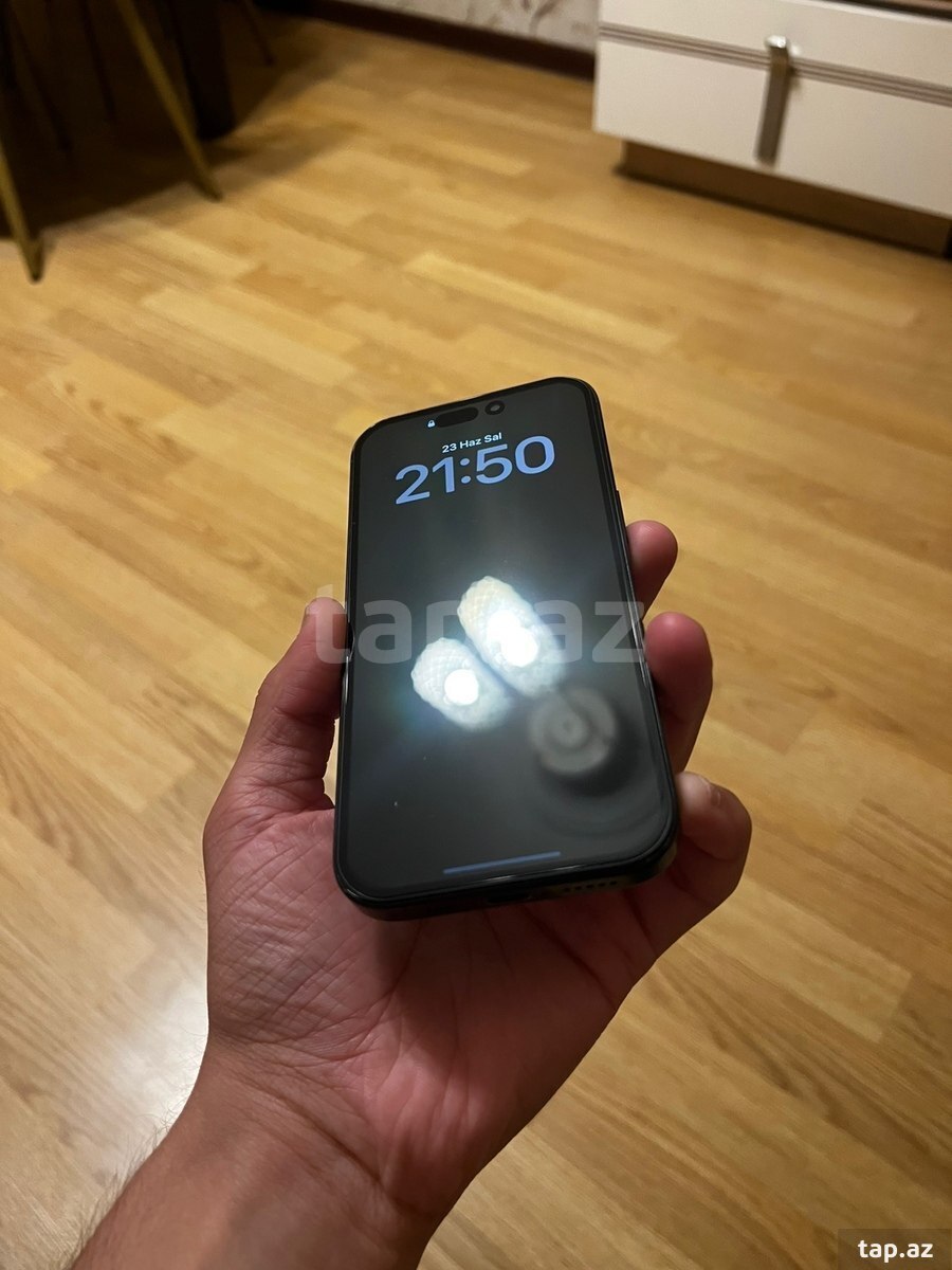 Apple iPhone 16 Pro Black Titanium 128GB/8GB (2)