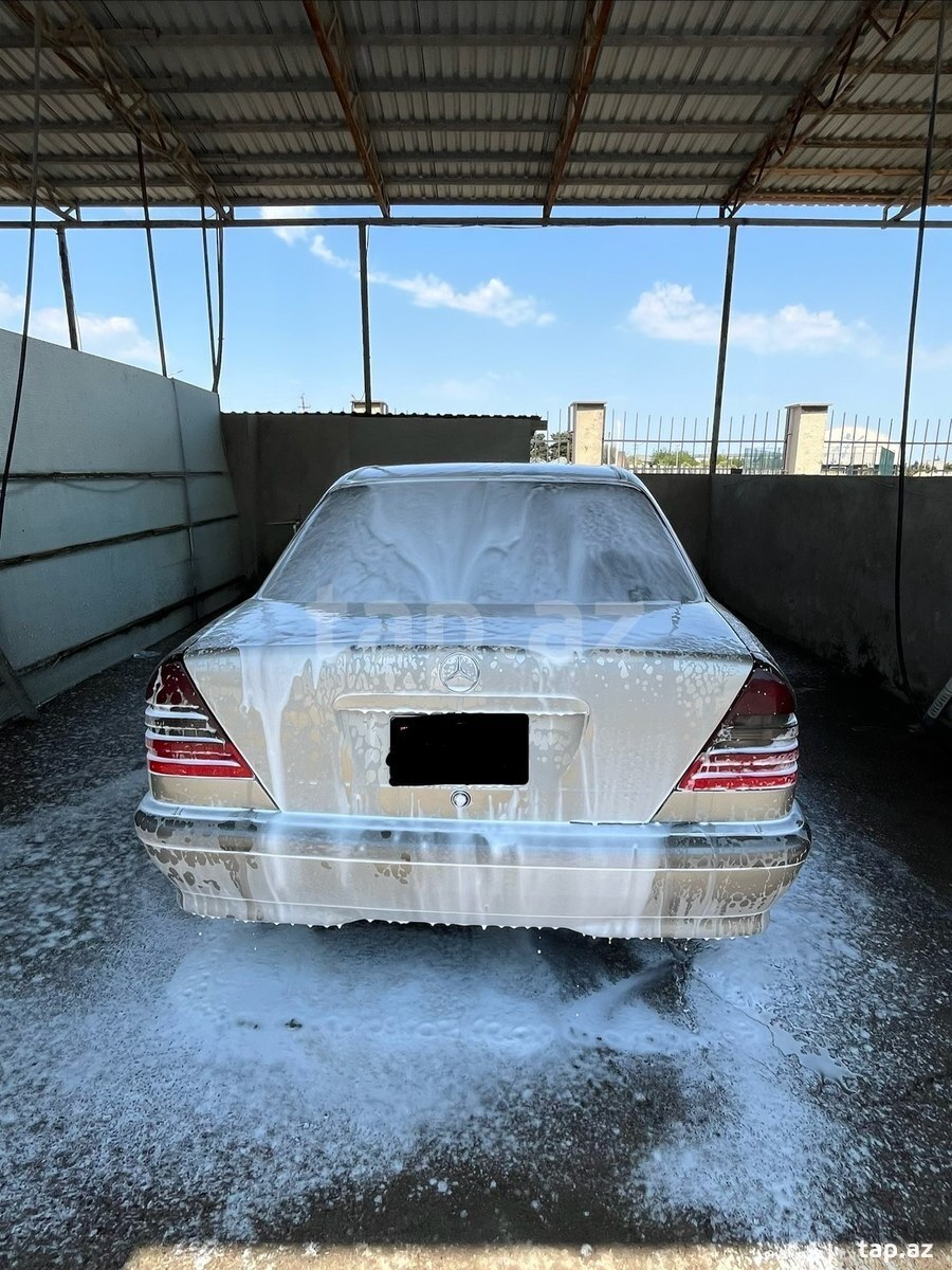 Mercedes C 230, 1999 il (2)