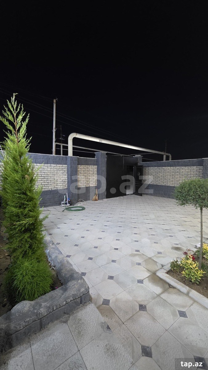 Həyət evi, Binə qəs. (2)