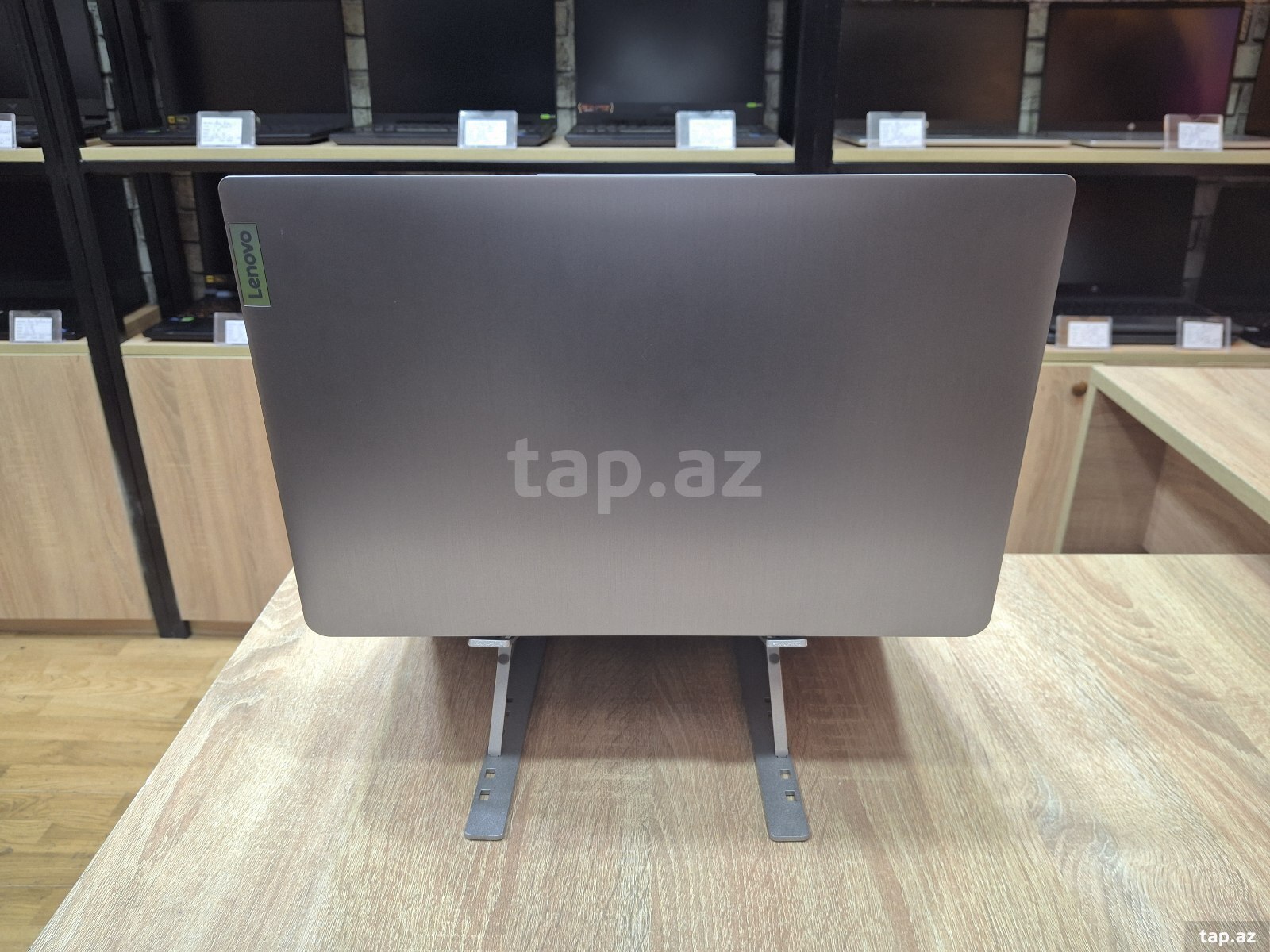 Noutbuk Lenovo i7 1255U 16GB RAM 512GB SSD (9)