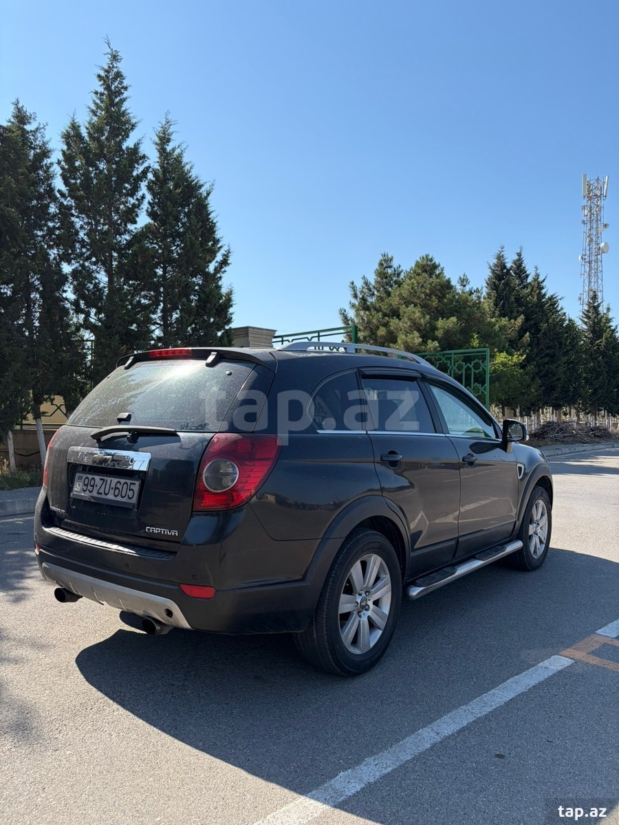 Chevrolet Captiva, 2008 il (7)