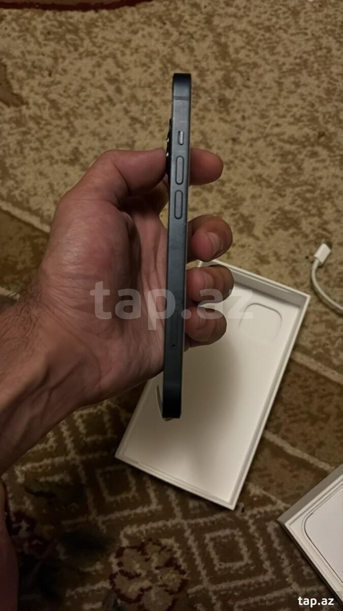 Apple iPhone 13 Midnight 128GB/4GB (4)