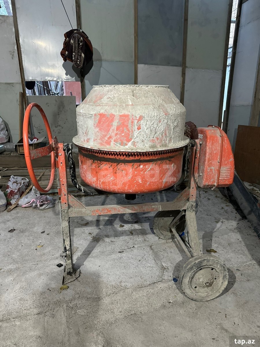 Beton qarışdıran 