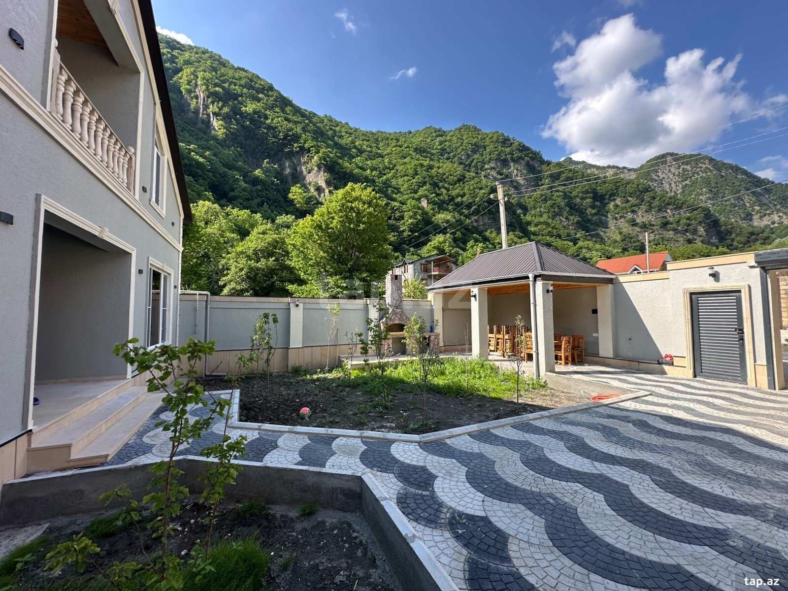 Villa kirayə verilir, Qax r. (4)