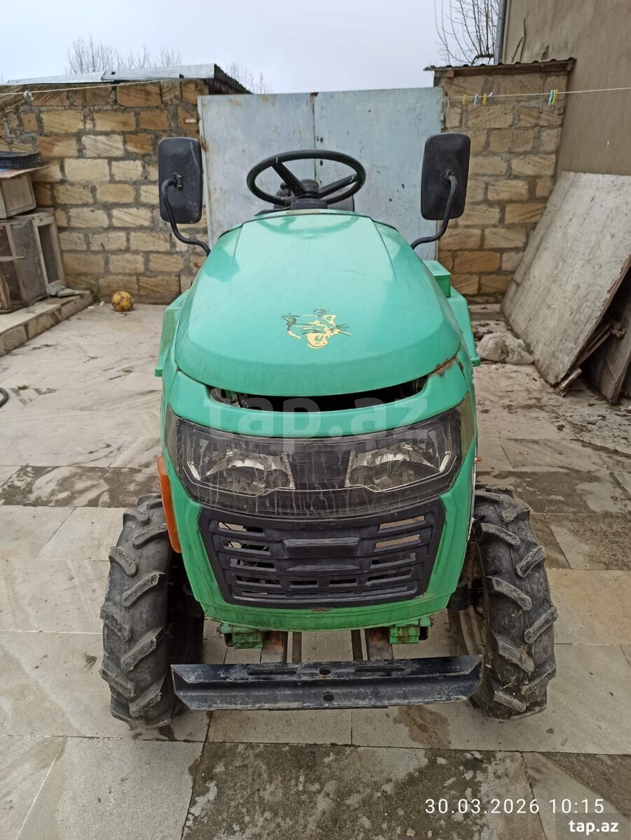 Traktor "Belarus", 2001 il (2)