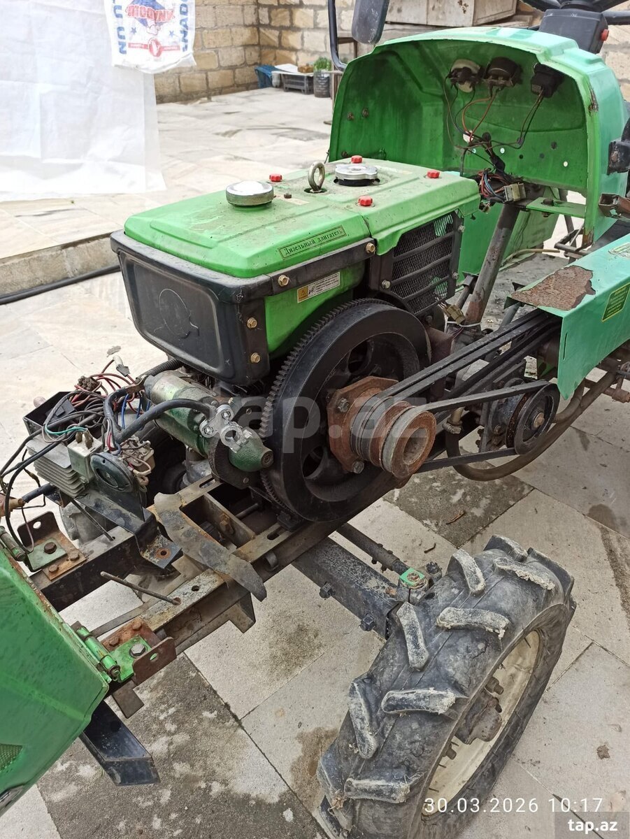 Traktor "Belarus", 2001 il (6)