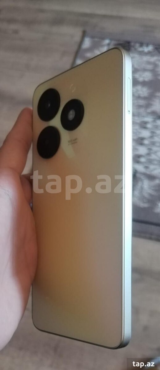 Tecno Spark 20C Alpenglow Gold 256GB/4GB (2)