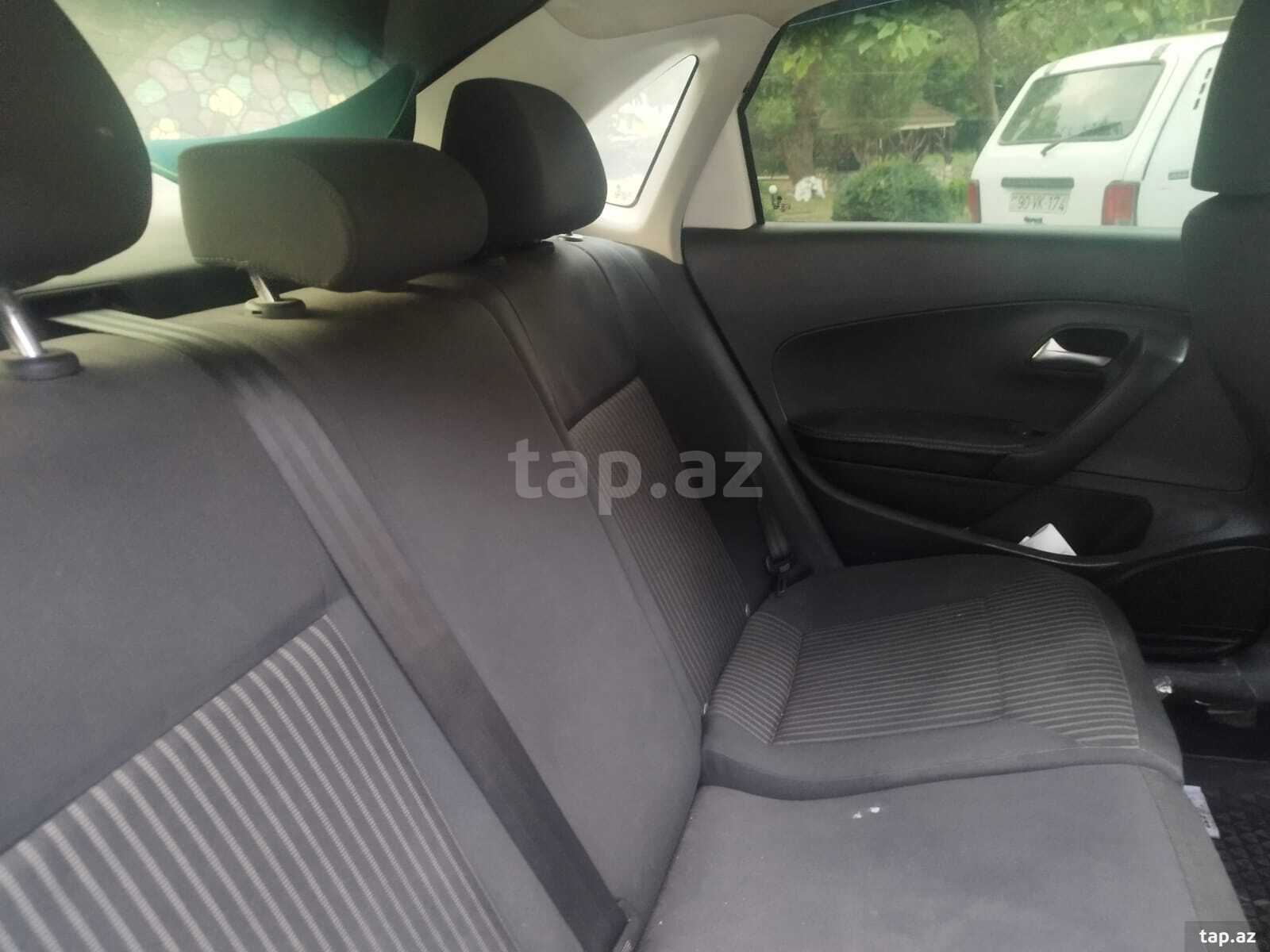 Volkswagen Polo, 2013 il (8)