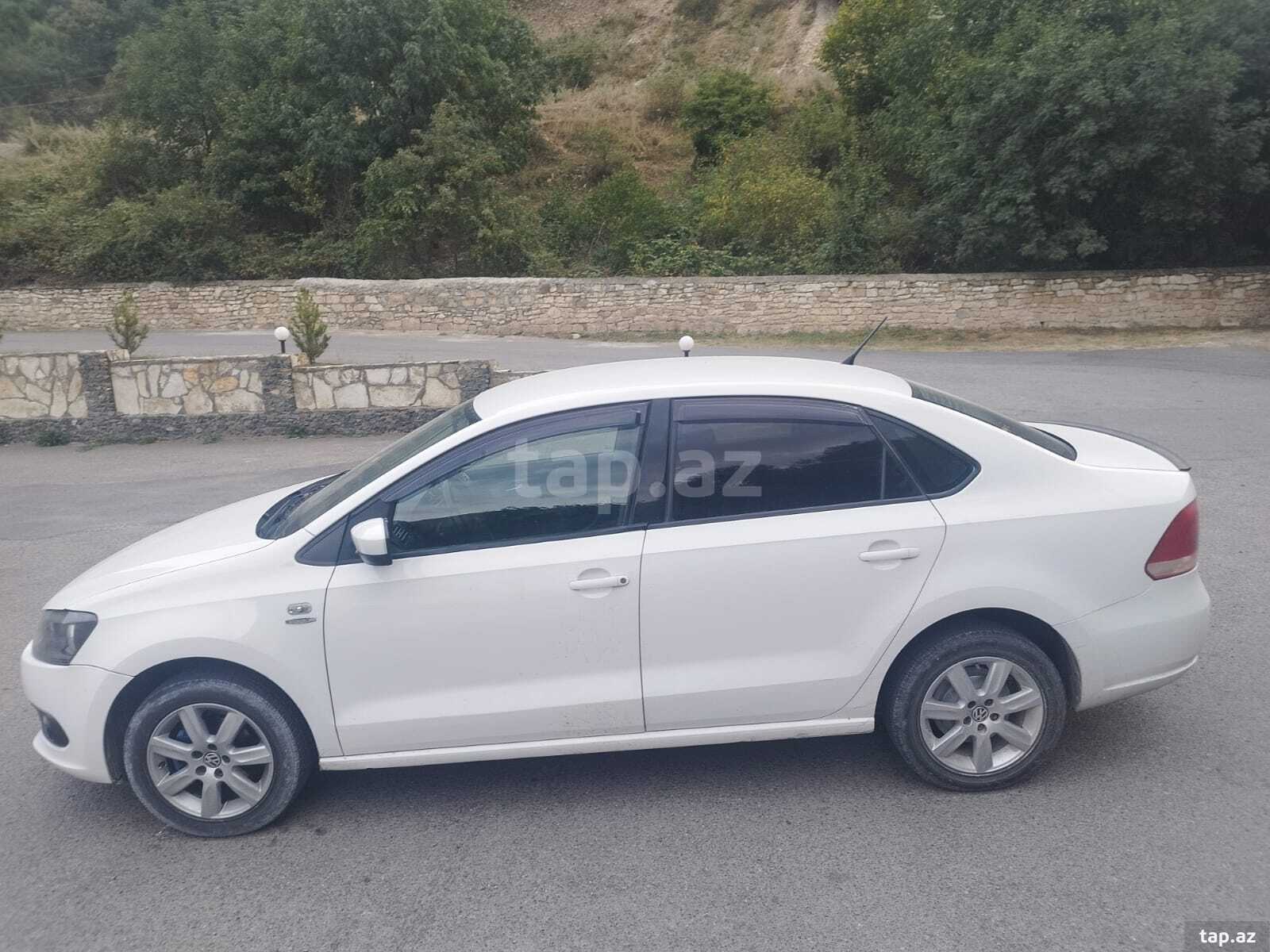 Volkswagen Polo, 2013 il (2)