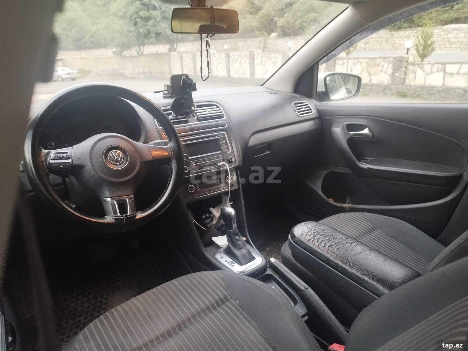Volkswagen Polo, 2013 il (7)