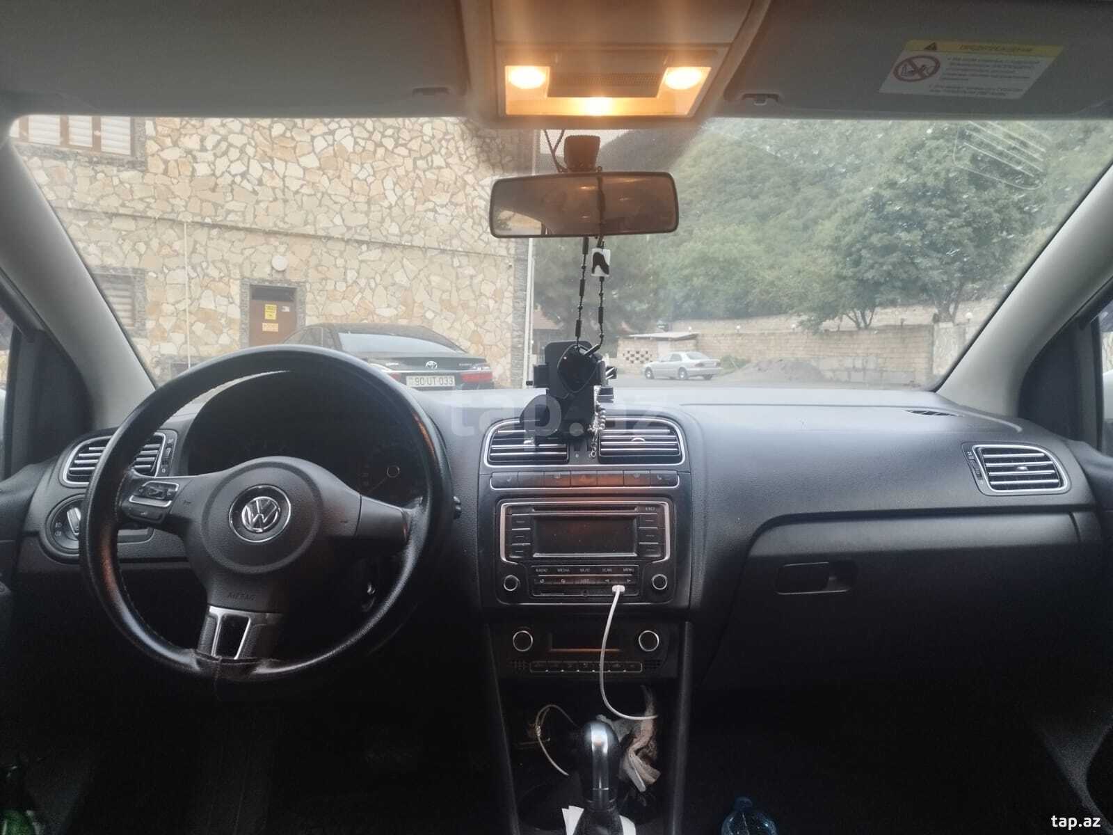 Volkswagen Polo, 2013 il (6)