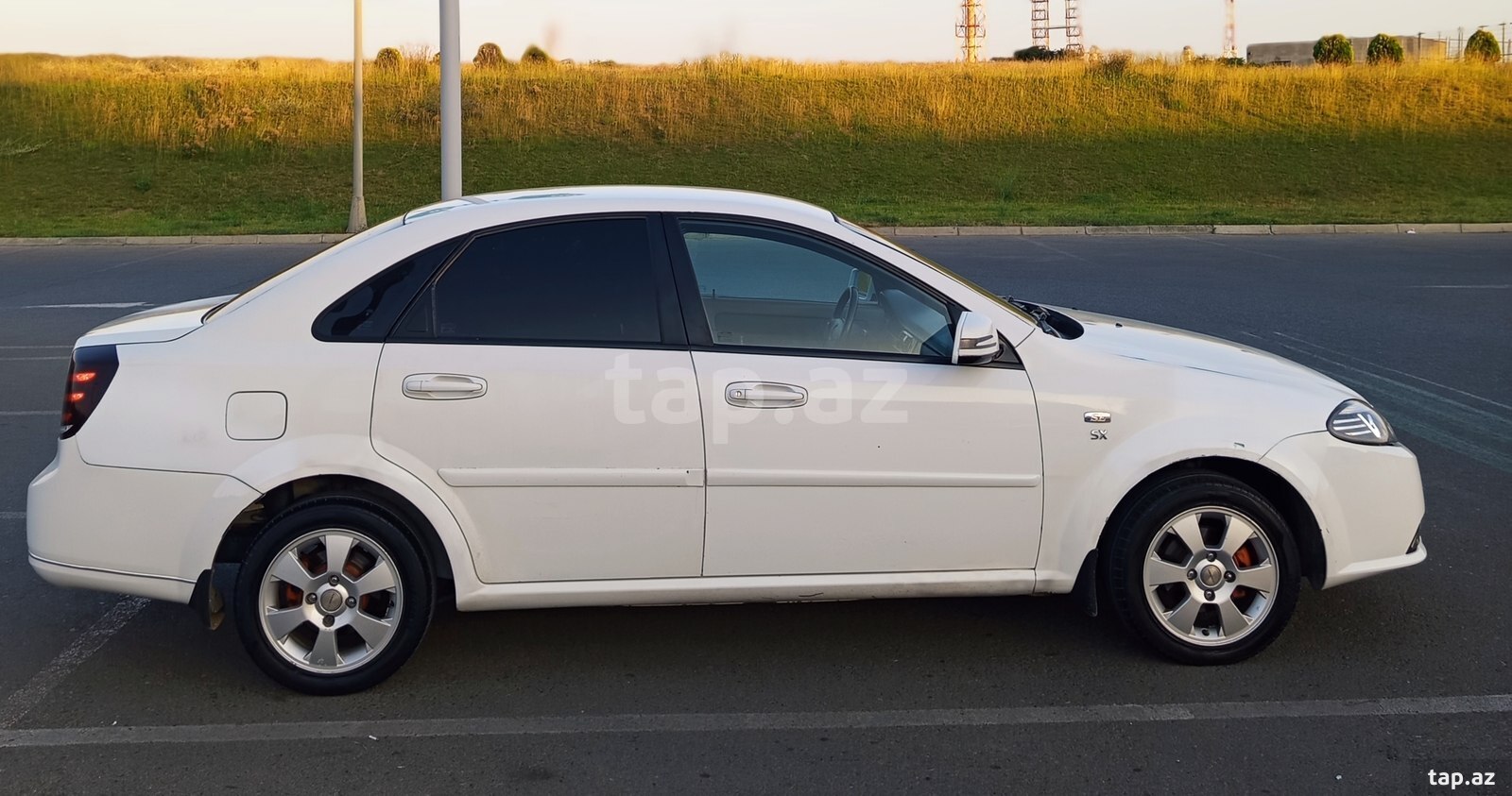 Daewoo Gentra, 2014 il (4)