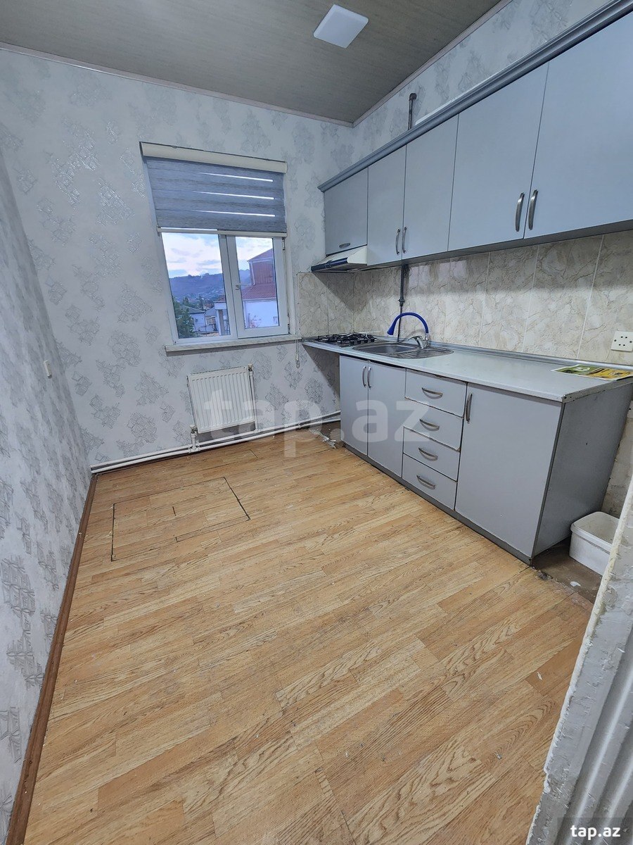 Həyət evi, Bayıl qəs. (4)