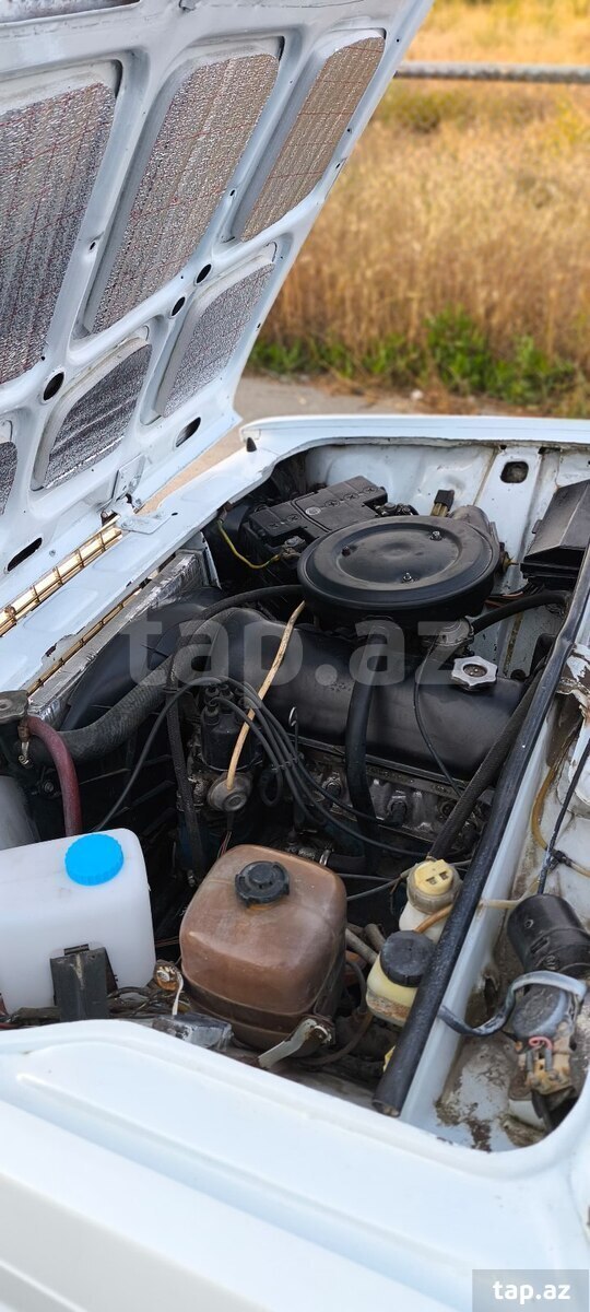 LADA (VAZ) 2107, 2000 il (4)
