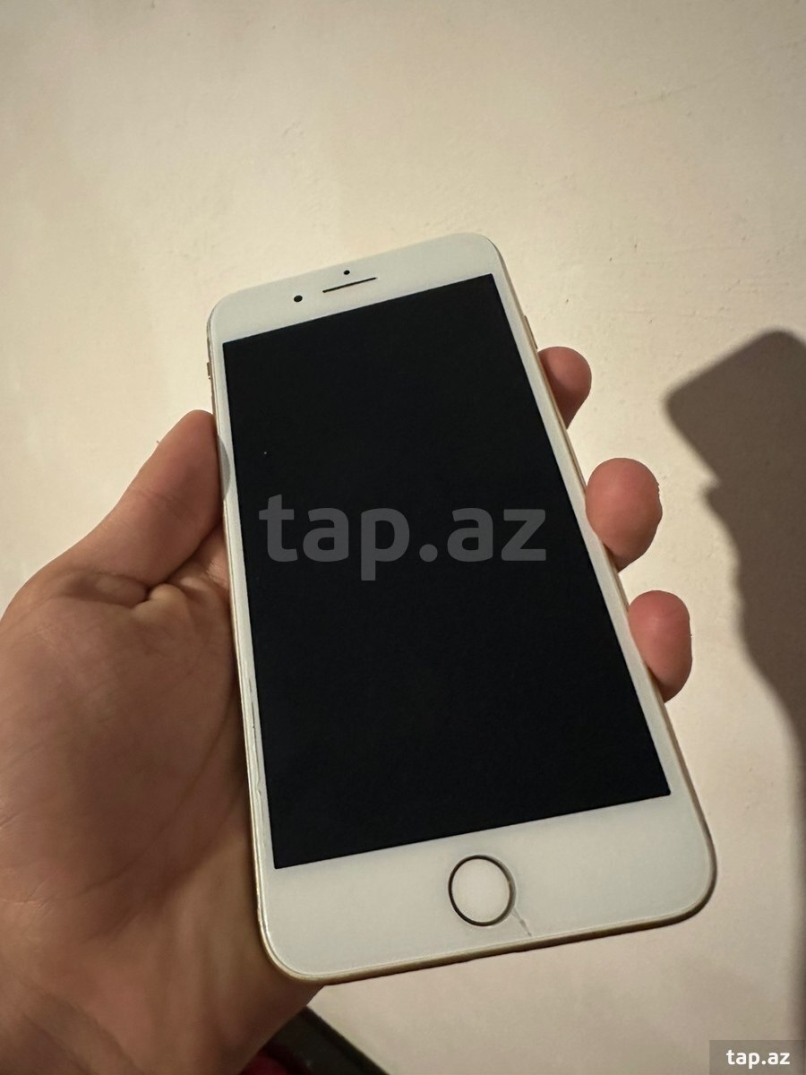 Apple iPhone 8 Plus Gold 64GB (2)