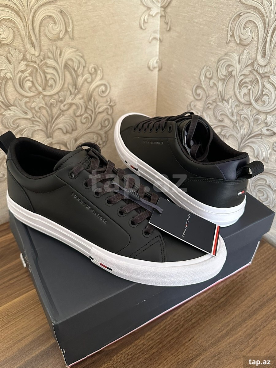 Tommy Hilfiger idman ayaqqabısı