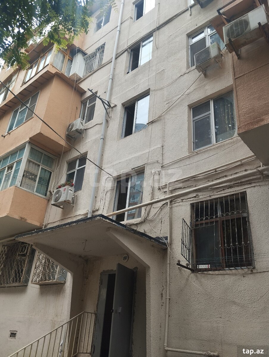 2-otaqlı mənzil, Memar Əcəmi m., 40 m²