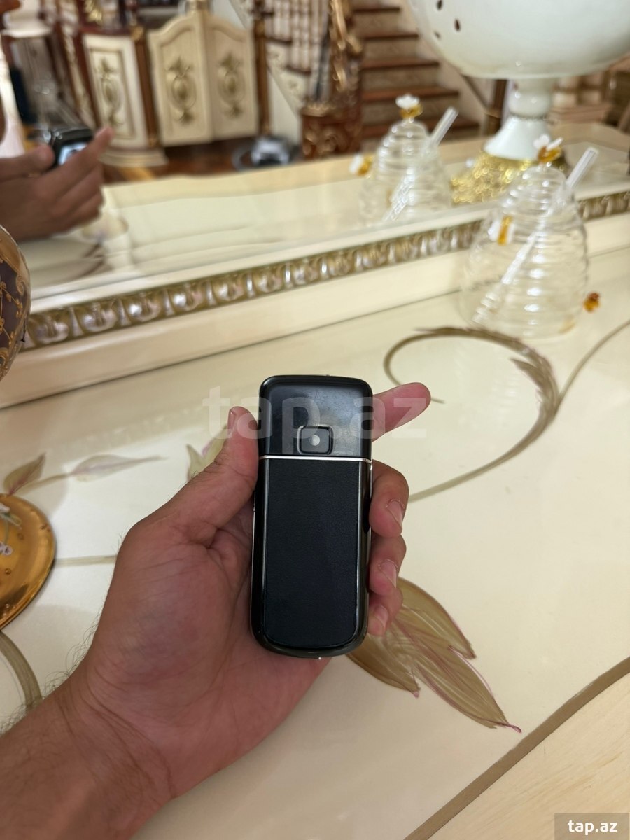 Nokia 8800 Sirocco Black (4)
