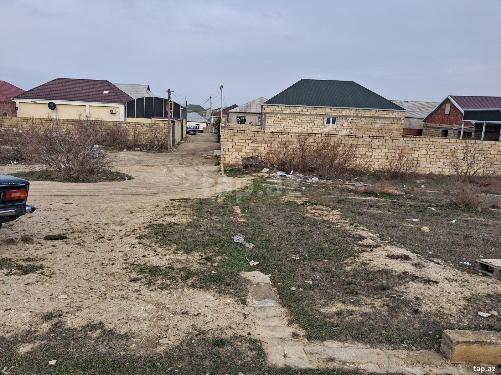 10 sot torpaq sahəsi, Saray qəs. (3)