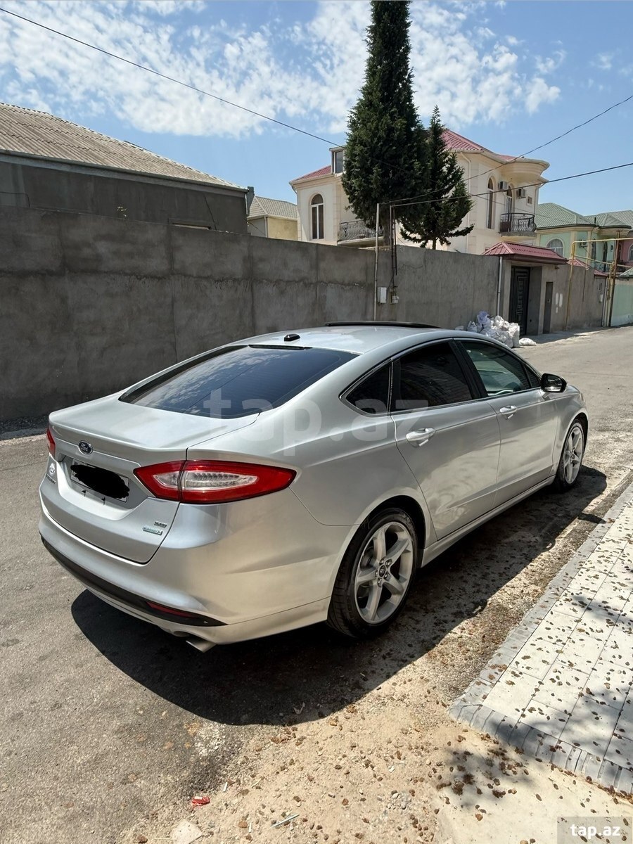 Ford Fusion, 2016 il (2)