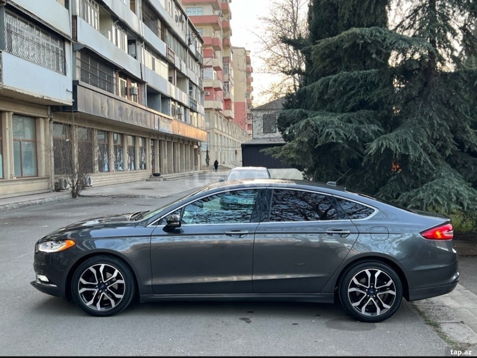 Ford Fusion, 2016 il (5)