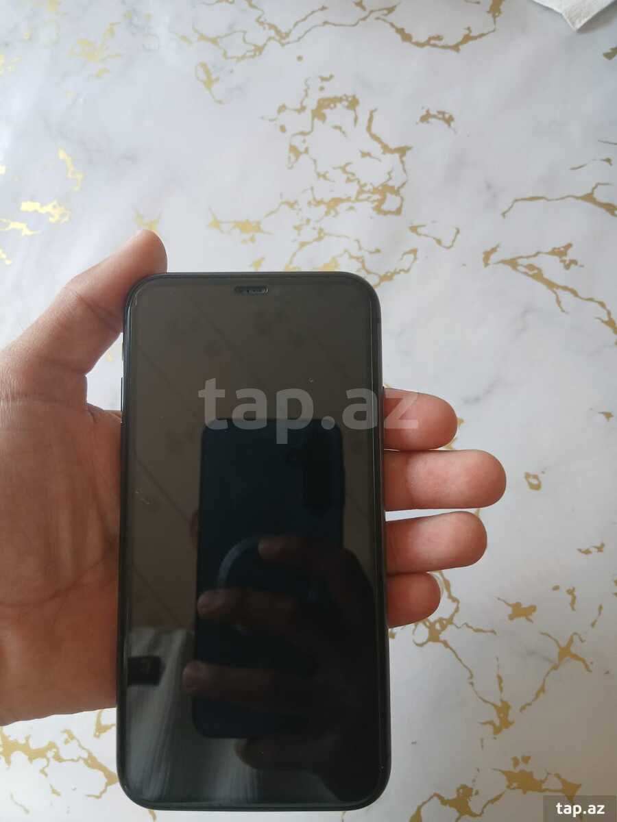 Apple iPhone 11 Black 128GB/4GB (4)