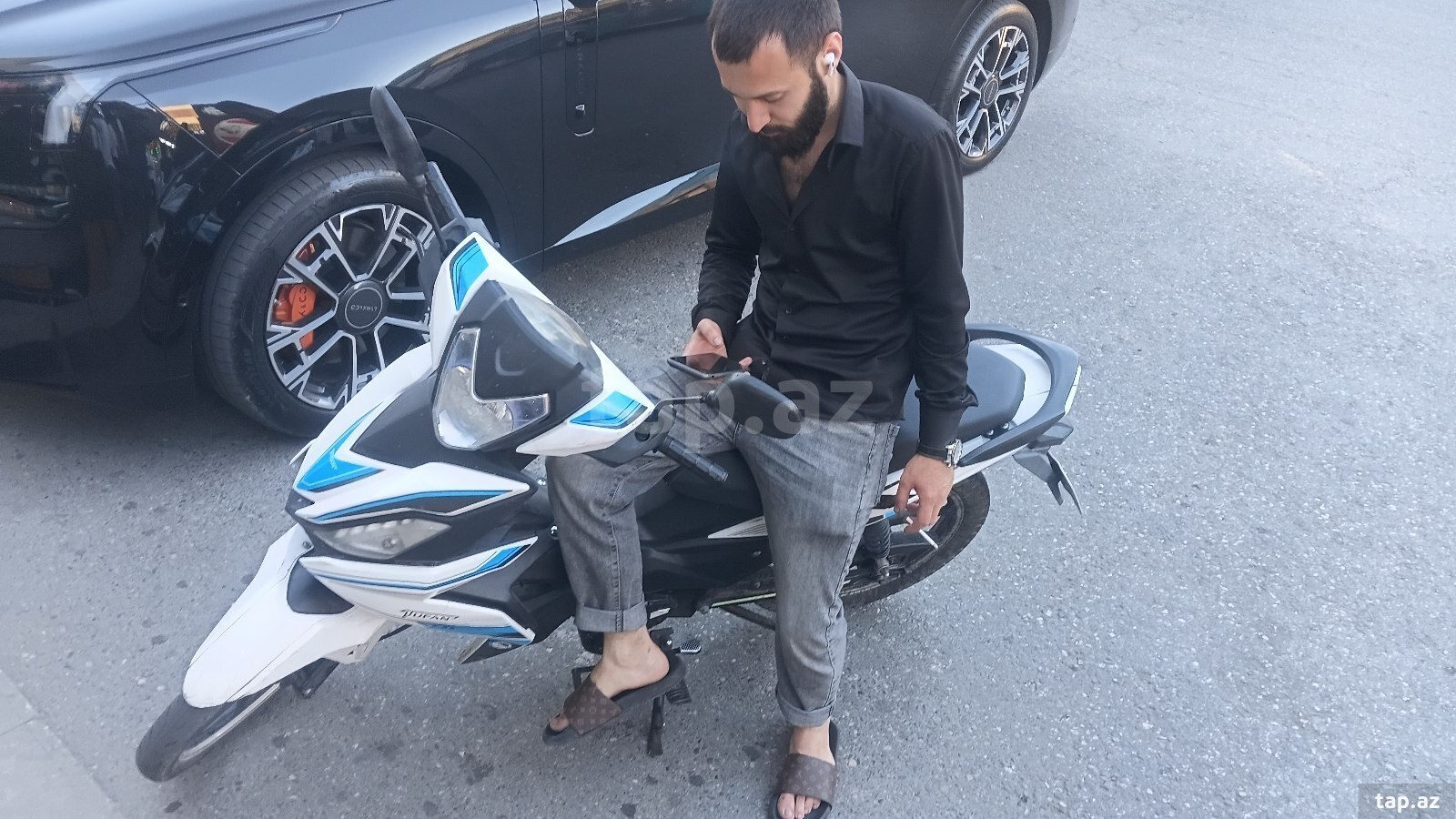 Kuryer işi axtarıram