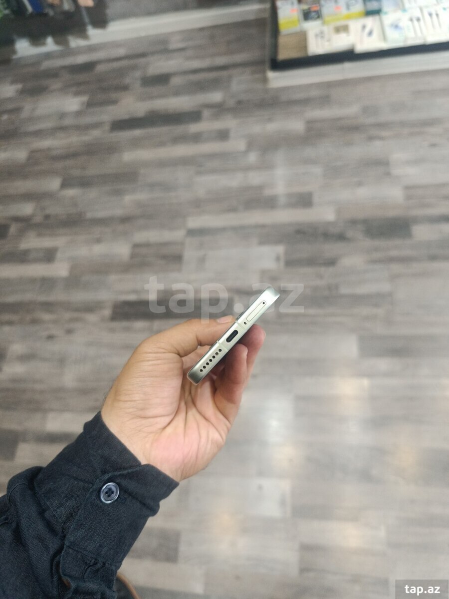 Xiaomi 15 Green 512GB/16GB (5)