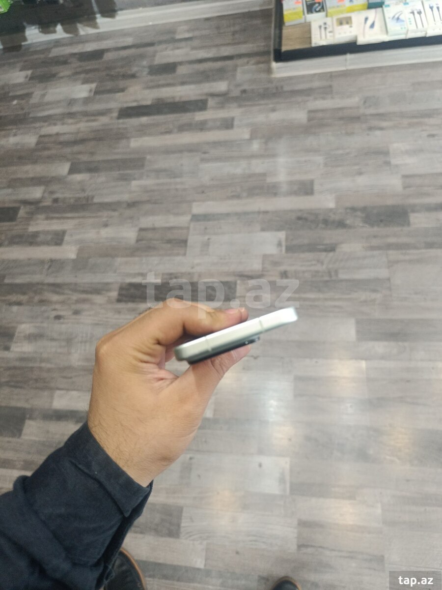 Xiaomi 15 Green 512GB/16GB (6)