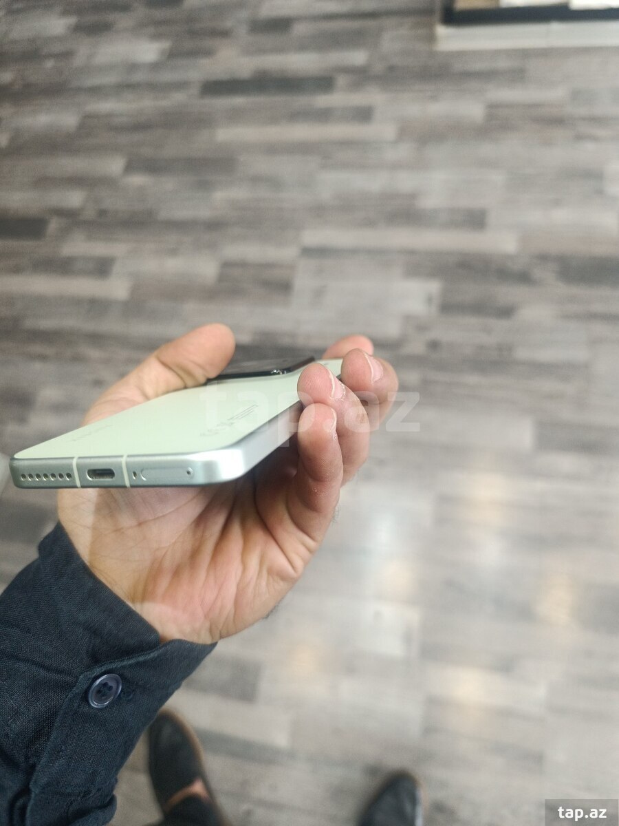 Xiaomi 15 Green 512GB/16GB (9)