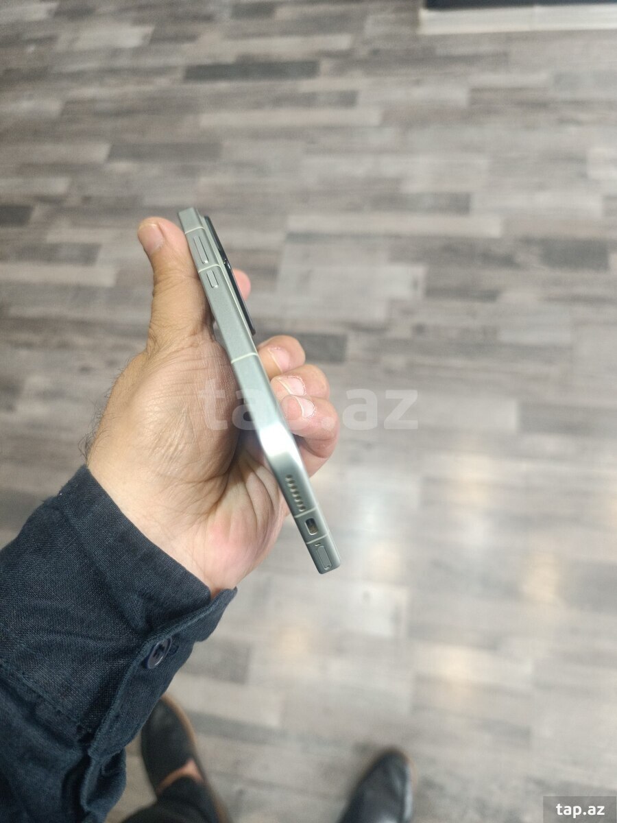 Xiaomi 15 Green 512GB/16GB (8)