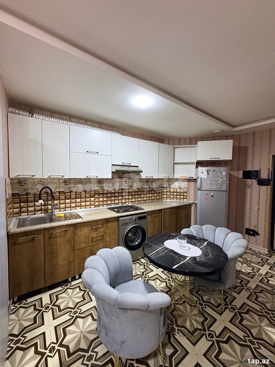 3-otaqlı yeni tikili kirayə verilir, 8 Noyabr m., 120 m² (5)