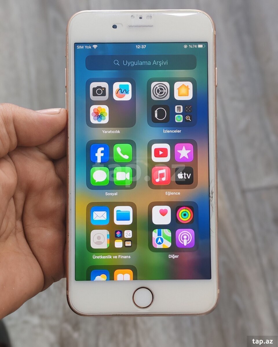 Apple iPhone 8 Plus Gold 64GB (5)