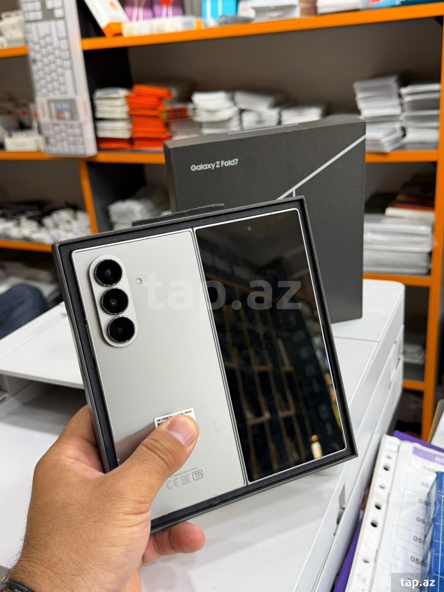 Samsung Galaxy Z Fold 7 Silver Shadow 256GB/12GB