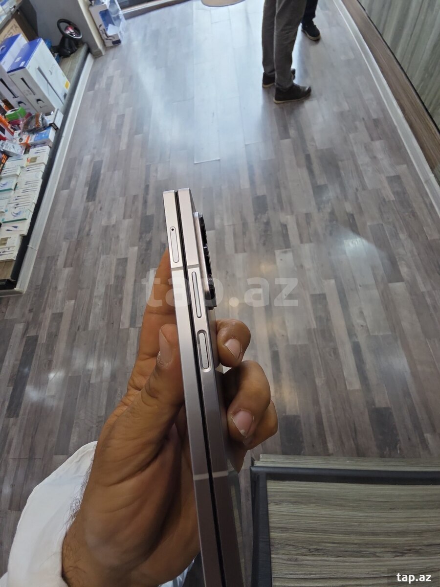 Samsung Galaxy Z Fold 6 White 256GB/12GB (4)