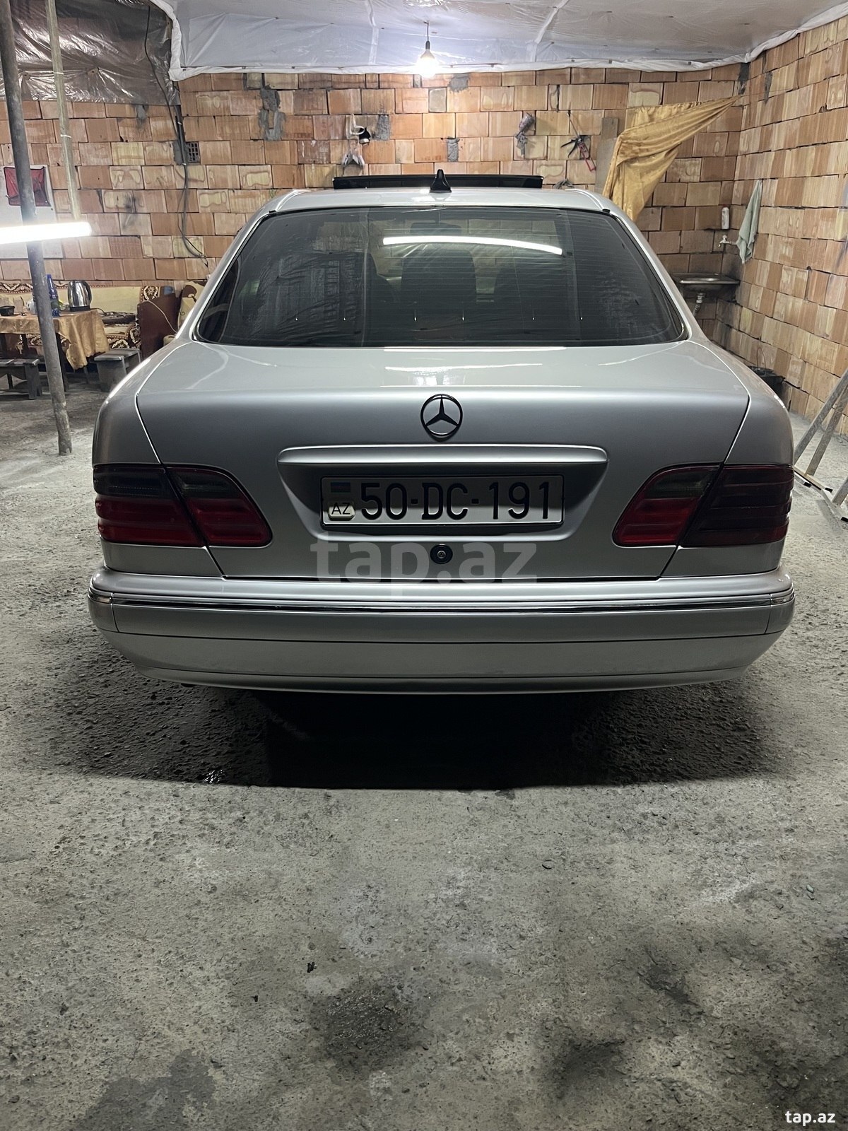 Mercedes E 230, 1996 il (2)