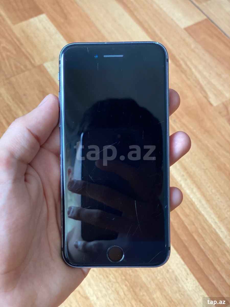 Apple iPhone 8 Space Gray 64GB (3)