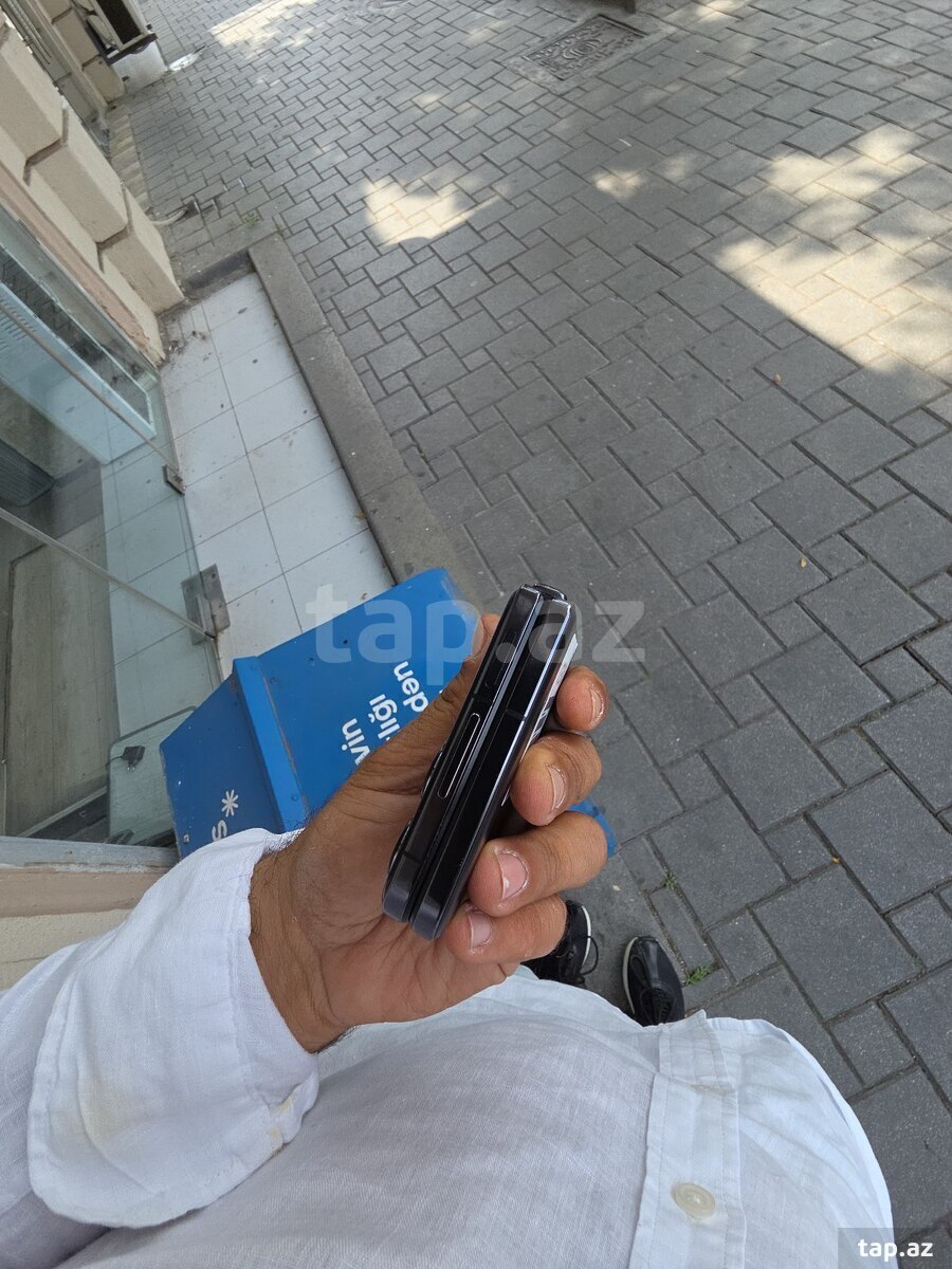 Xiaomi MIX Flip Black 512GB/12GB (5)