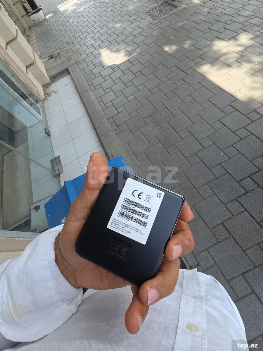 Xiaomi MIX Flip Black 512GB/12GB (6)