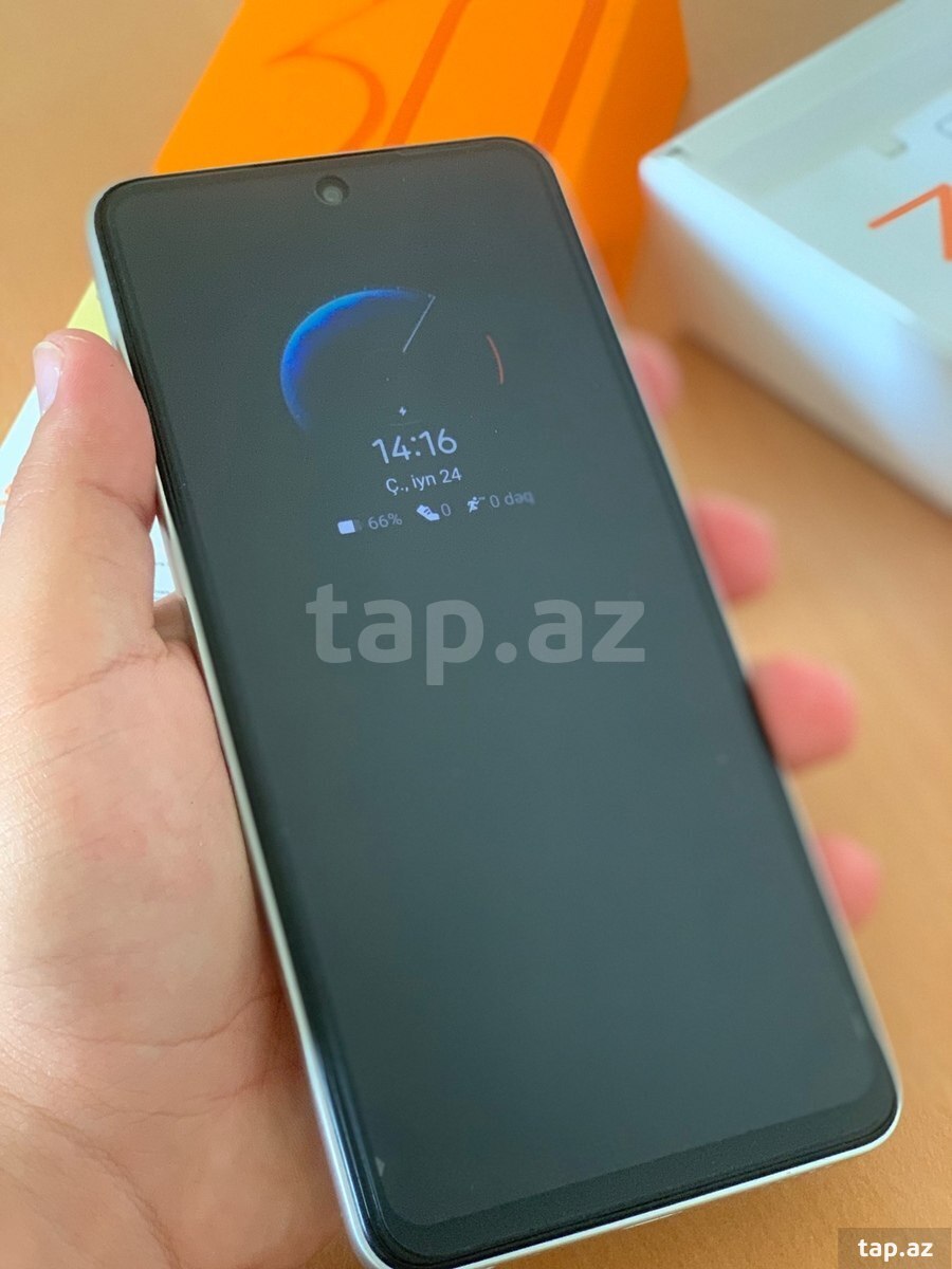 Tecno Spark 30 Astral Ice 256GB/8GB (8)