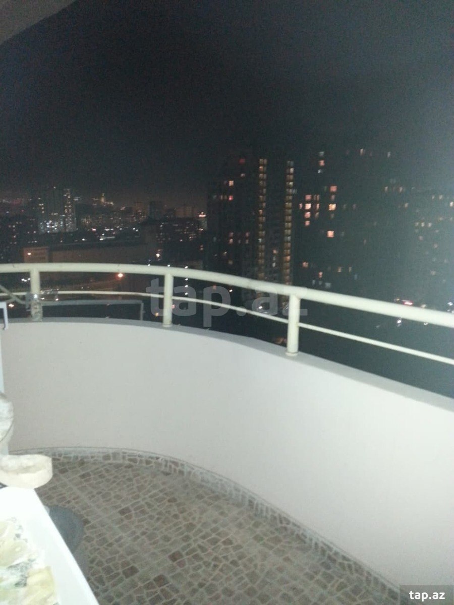 3-otaqlı yeni tikili, İnşaatçılar m., 142 m² (16)
