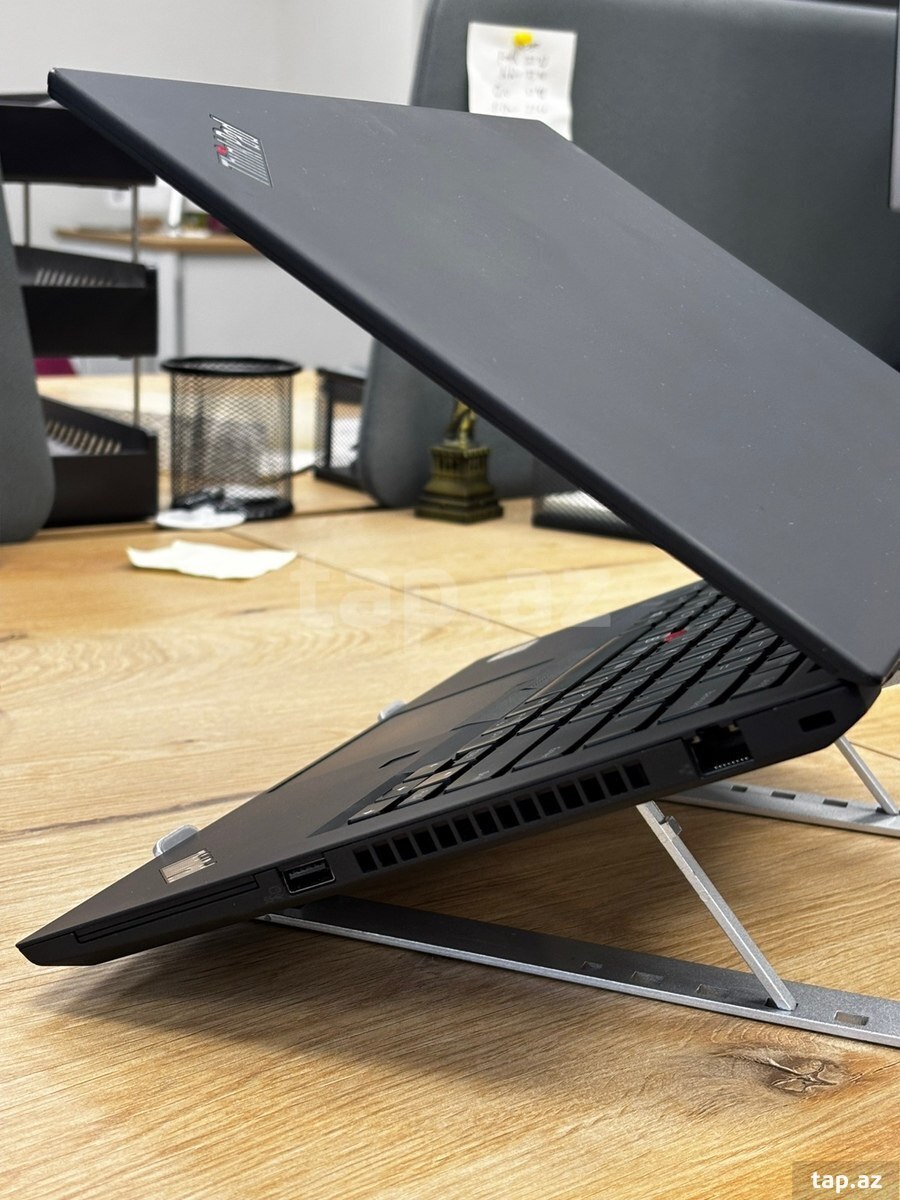 Lenovo ThinkPad P14s (i7. 32/512) (4)