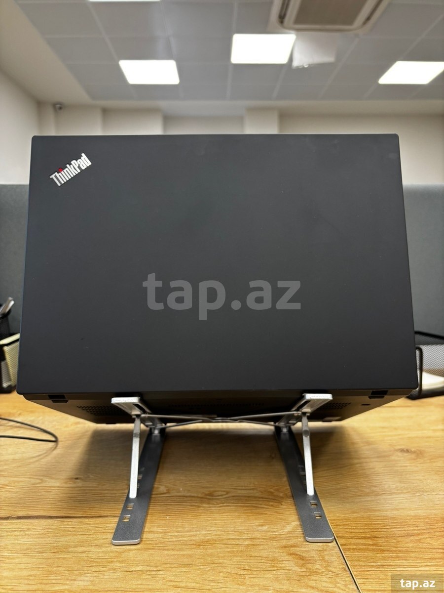 Lenovo ThinkPad P14s (i7. 32/512) (3)