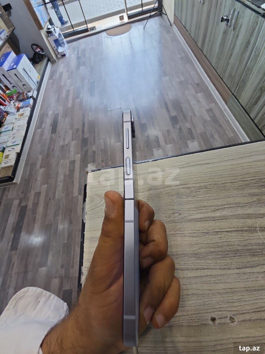 Samsung Galaxy Z Flip 6 Mint 256GB/12GB (3)