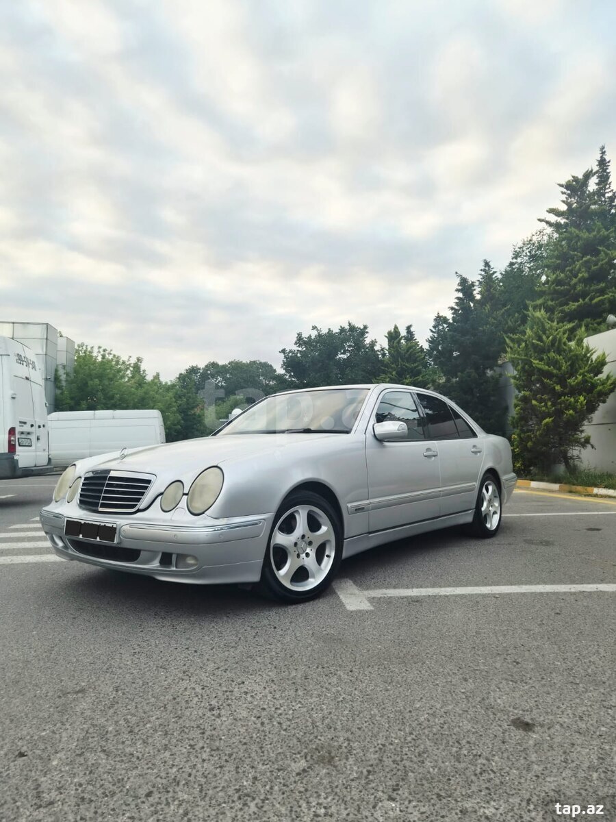 Mercedes E 270, 2001 il (2)