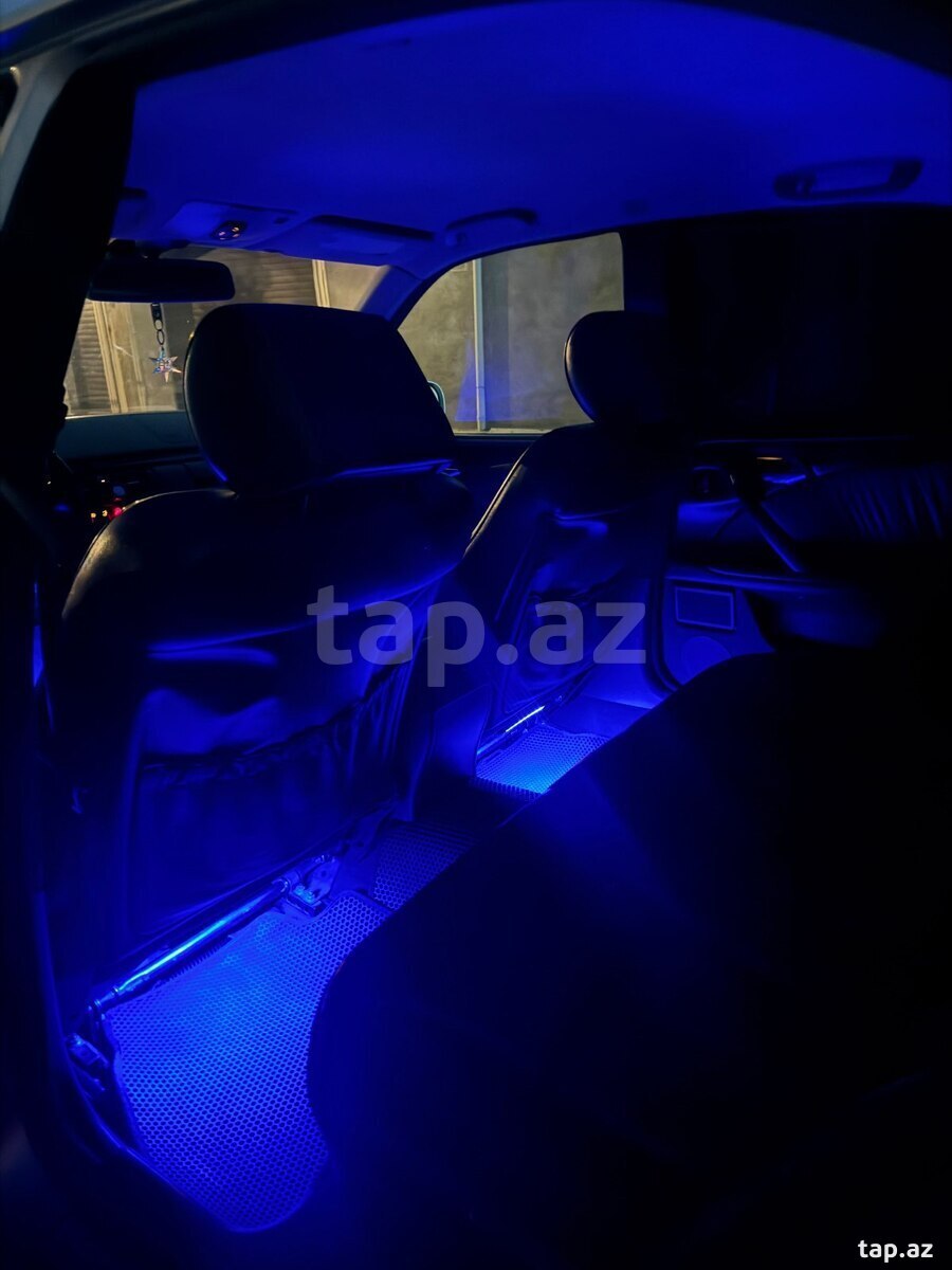 Mercedes E 270, 2001 il (12)