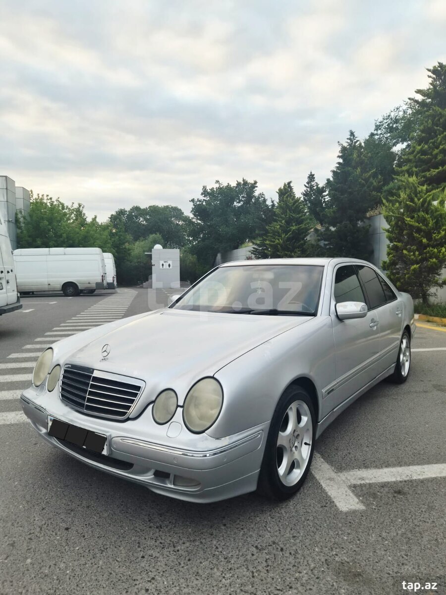 Mercedes E 270, 2001 il (9)